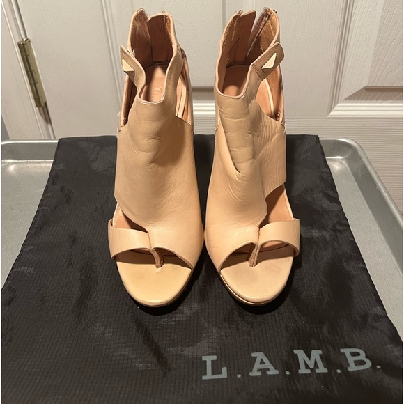 Lamb heel! 71/2 - Picture 8 of 11